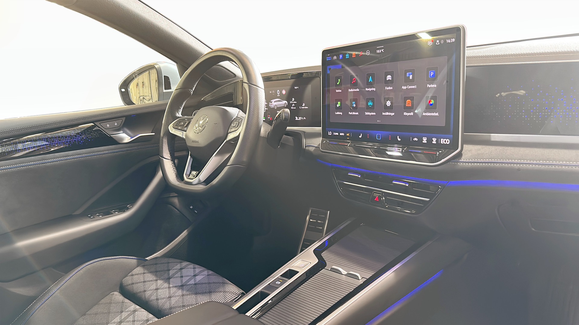 Volkswagen Passat UKF91P