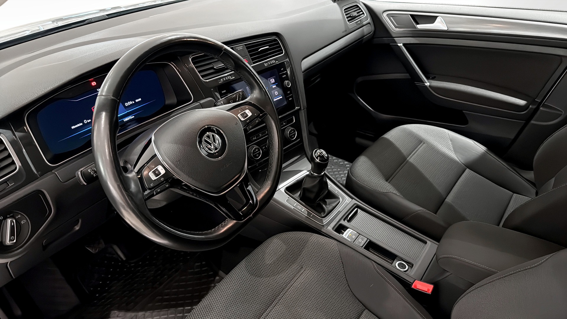 Volkswagen Golf ULH703