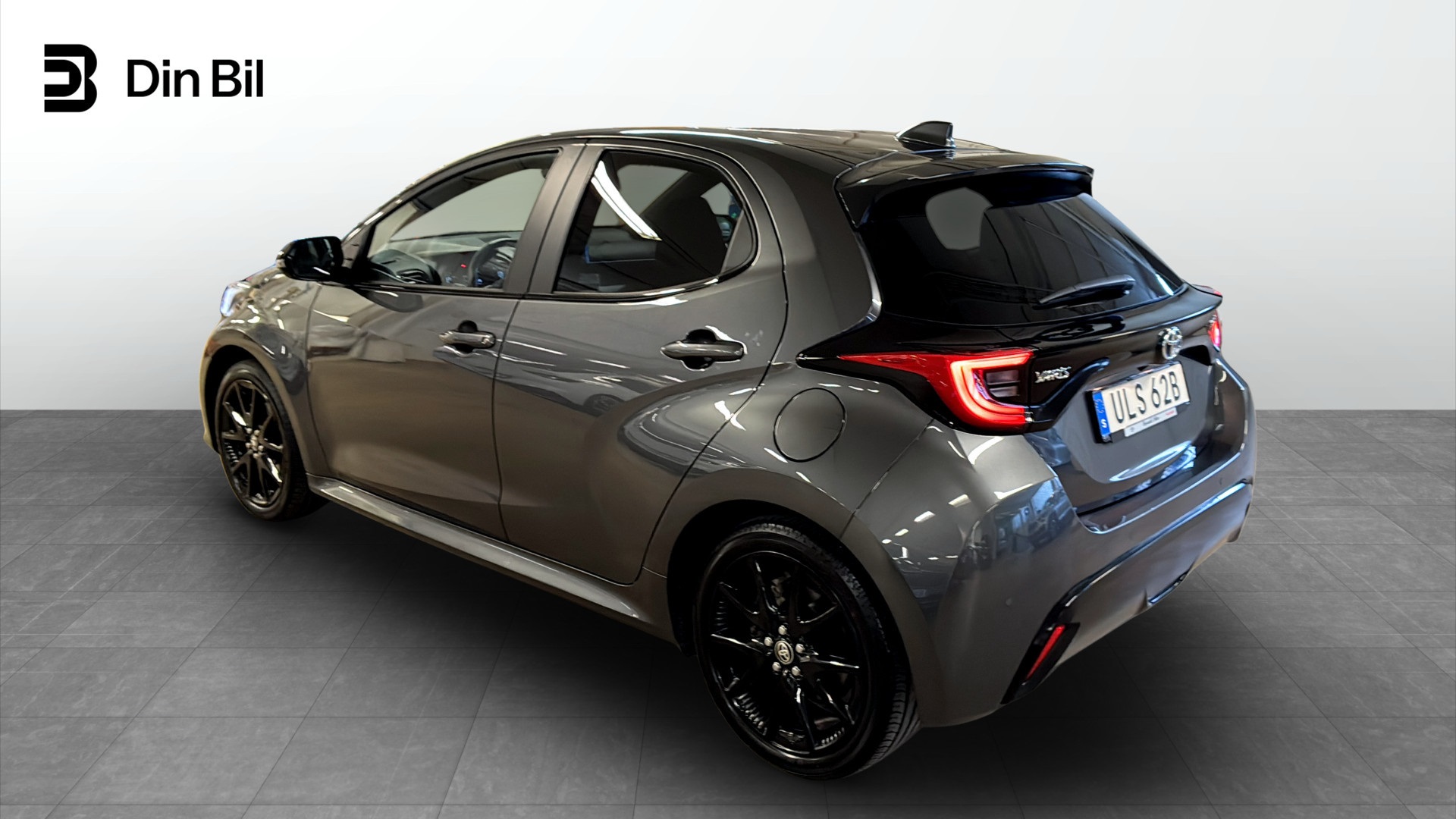 Toyota Yaris ULS62B