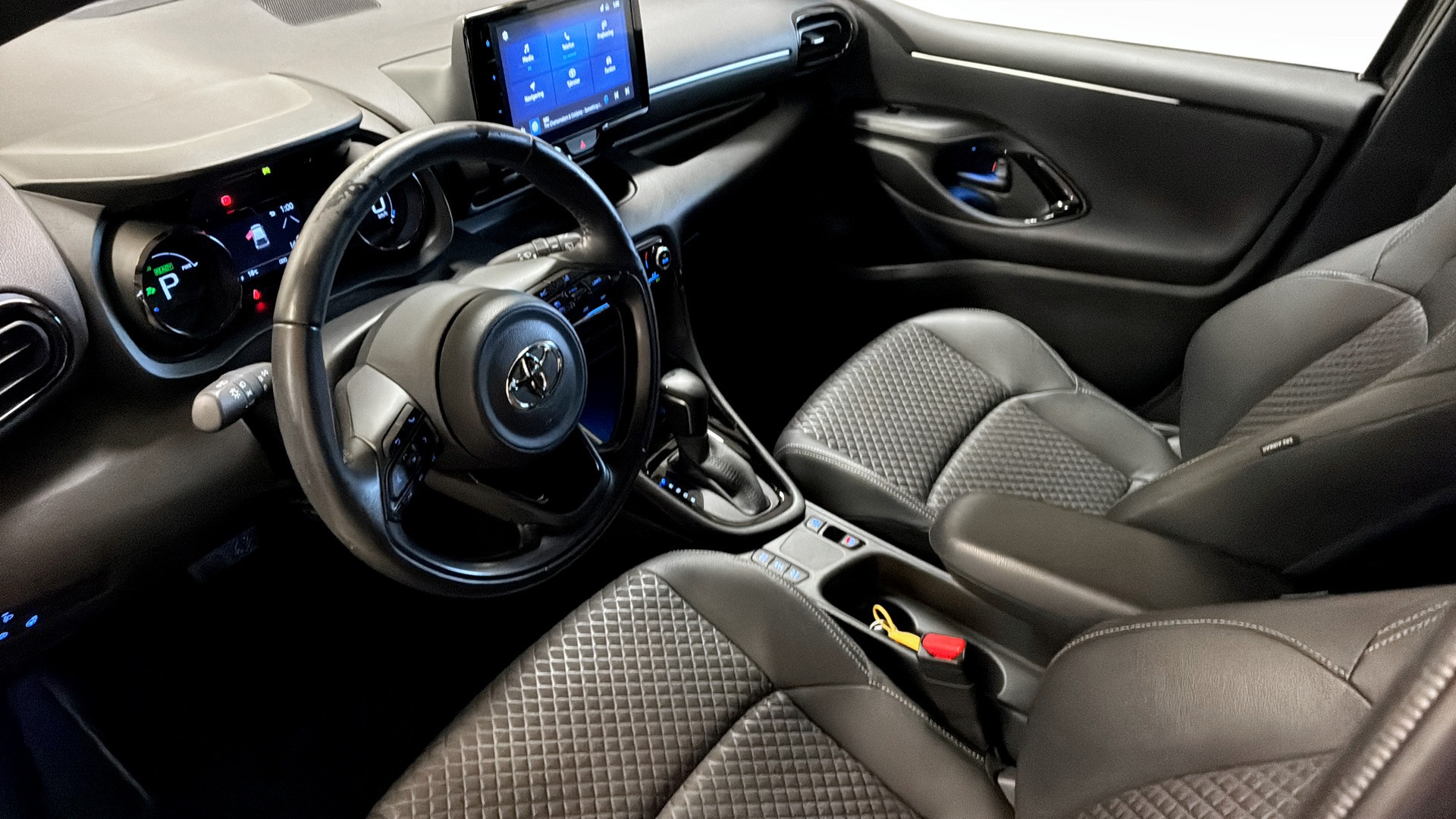 Toyota Yaris ULS62B