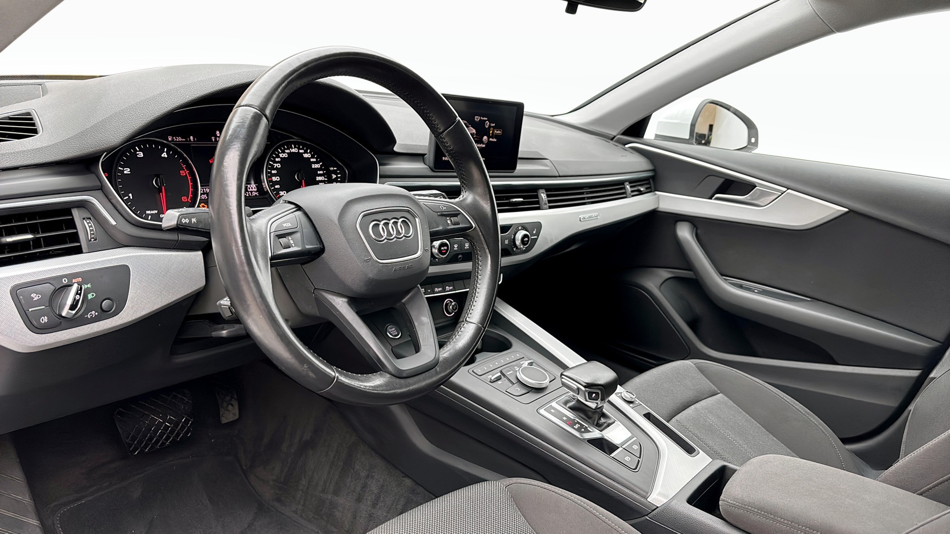 Audi A4 Avant ULW049