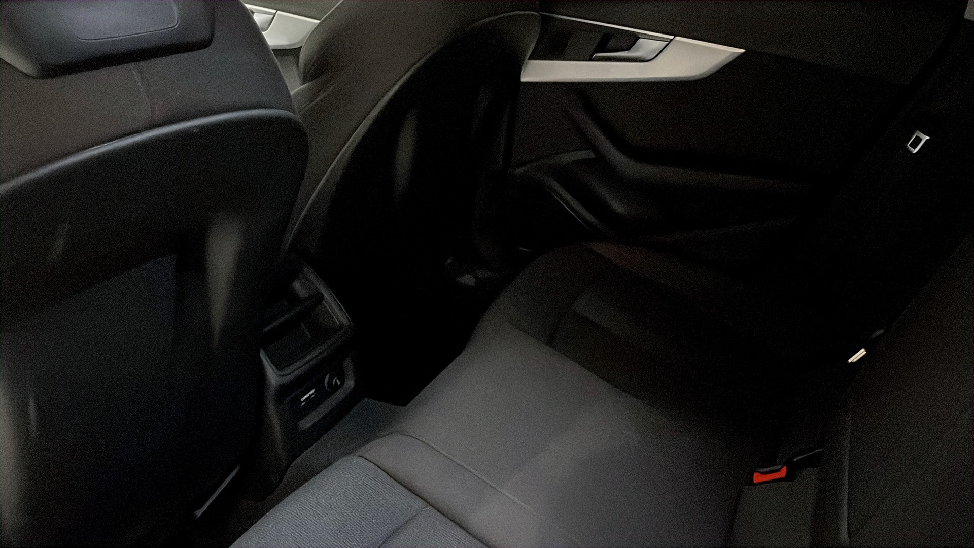 Audi A4 Avant UMB69Z
