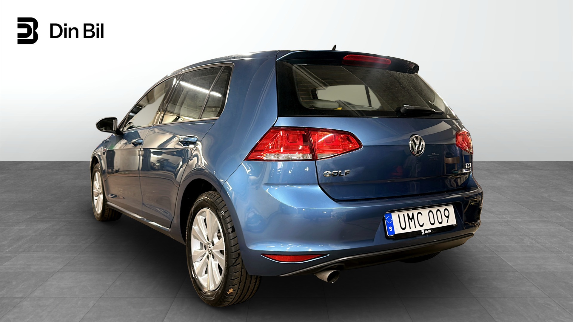 Volkswagen Golf UMC009