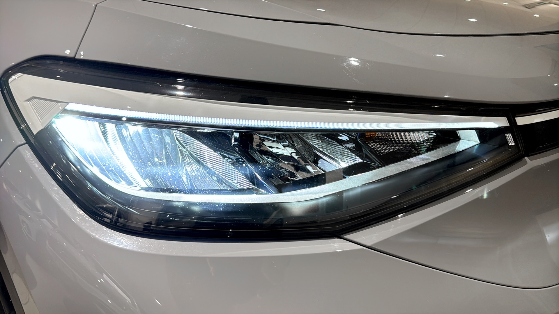 Volkswagen ID.4 UMD16A