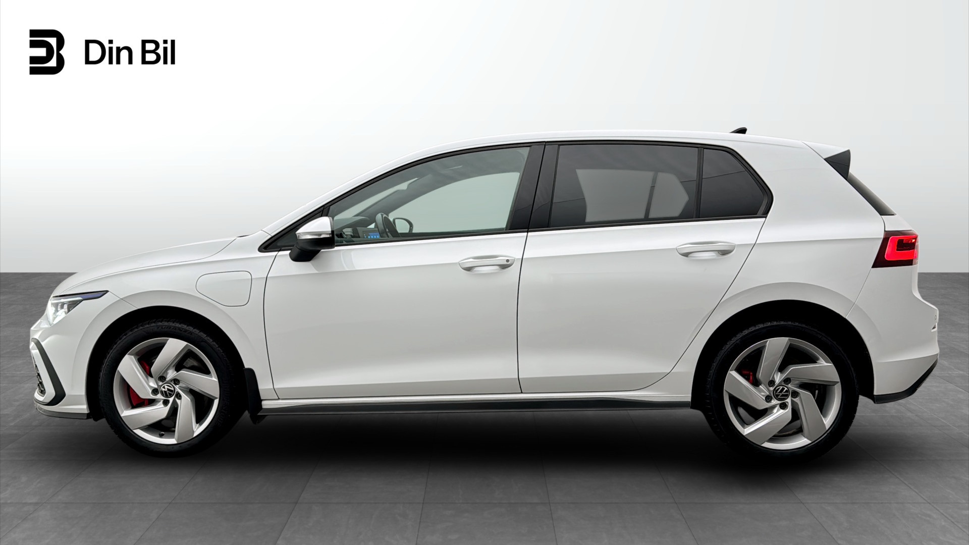 Volkswagen Golf UMH89R
