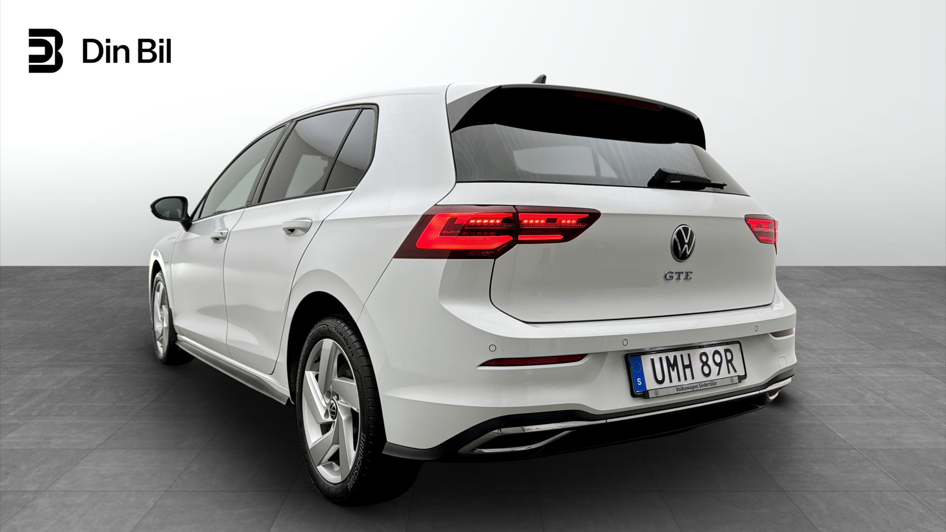 Volkswagen Golf UMH89R