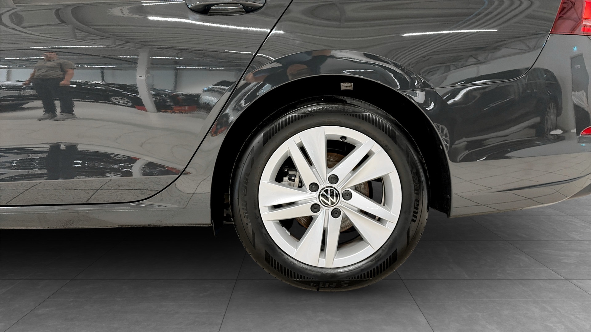 Volkswagen Golf UMH91X