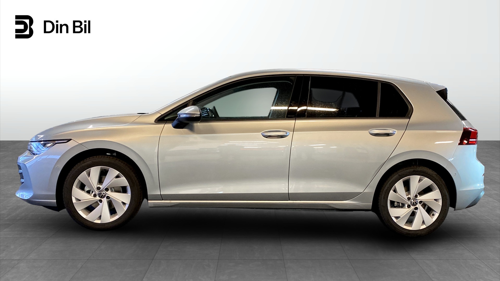 Volkswagen Golf UMJ12J