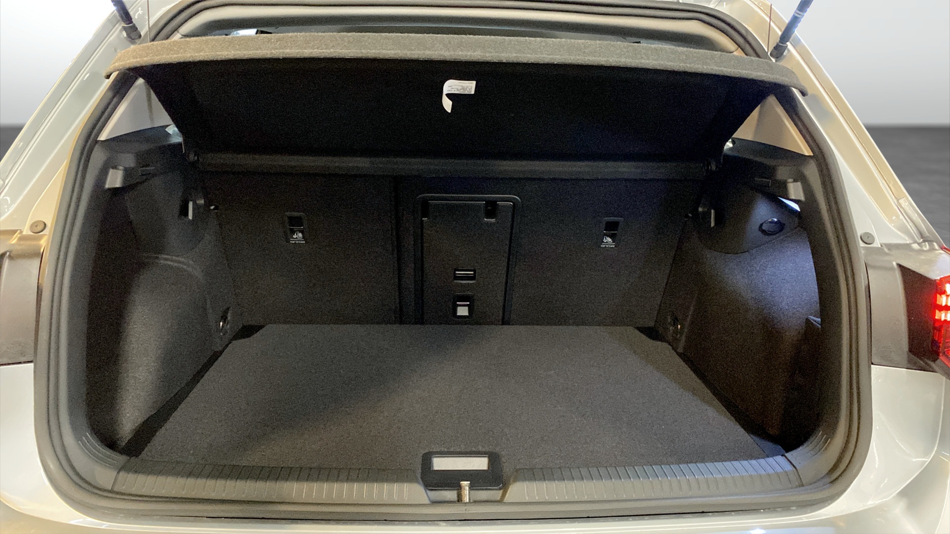 Volkswagen Golf UMJ12J