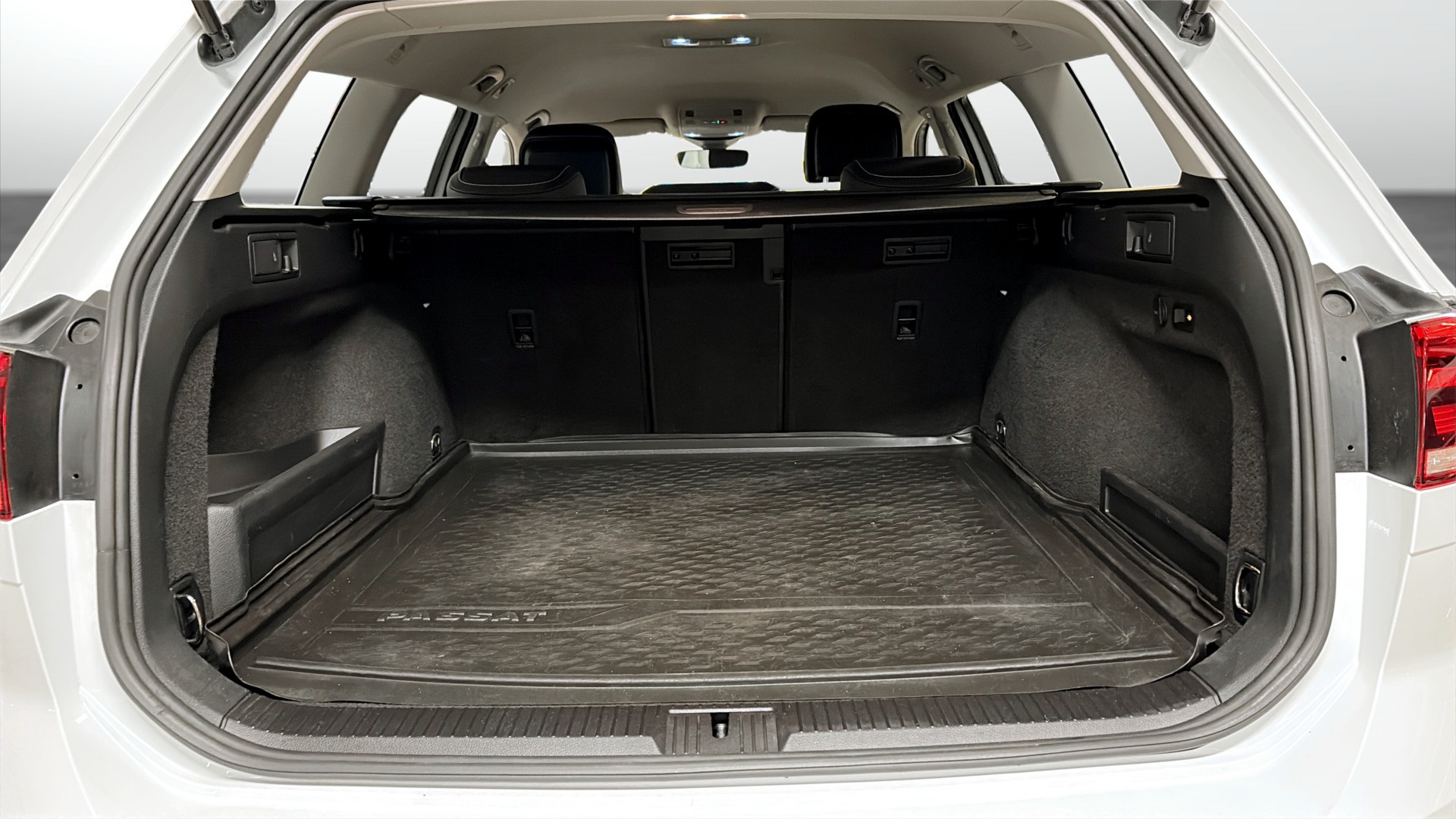 Volkswagen Passat Sportscombi UNJ17G