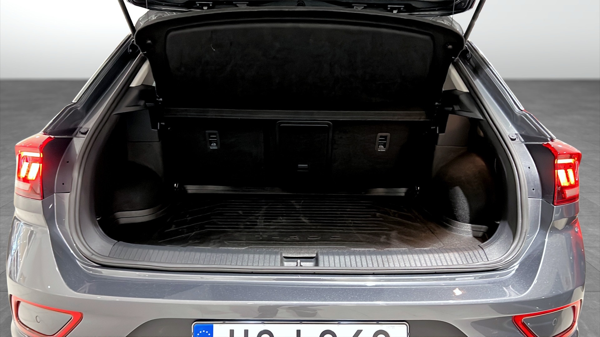 Volkswagen T-Roc UOJ06G