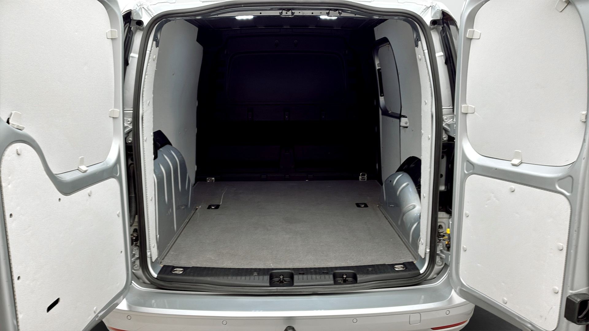 Volkswagen Caddy UOP01H