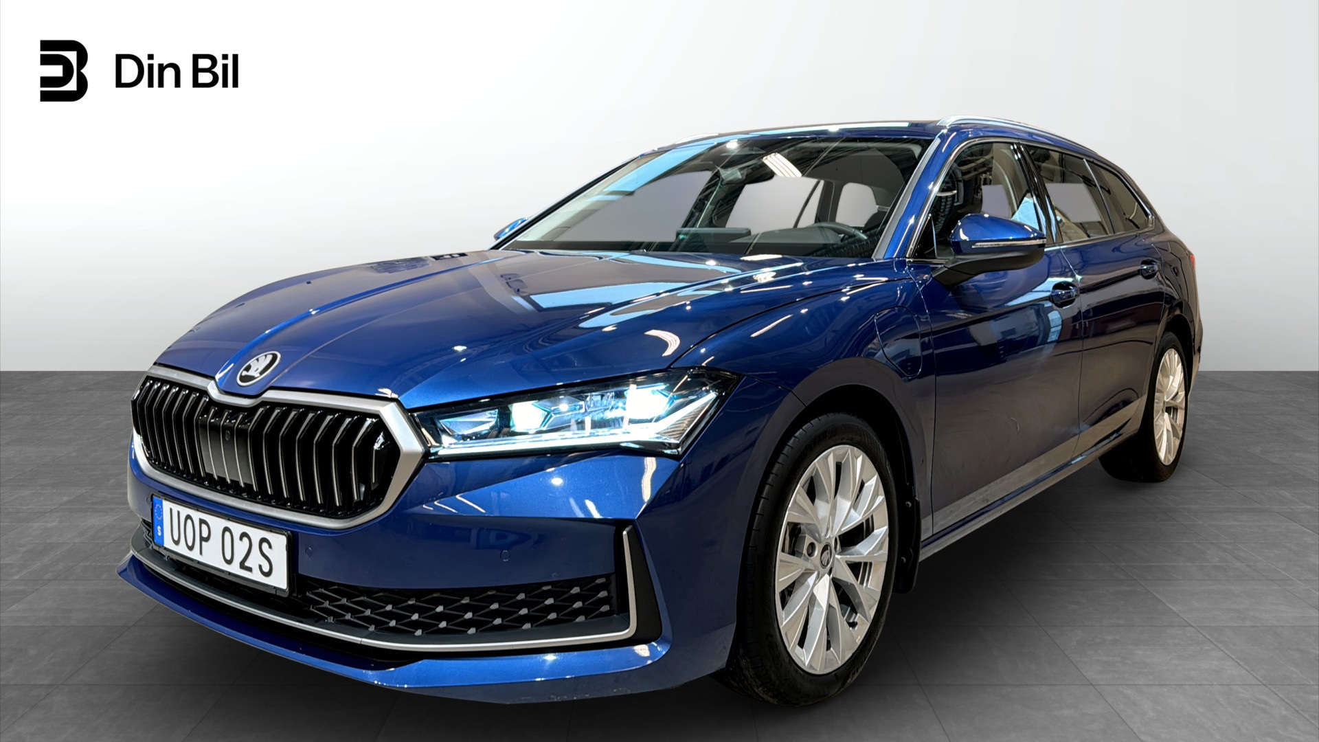 Skoda Superb Combi UOP02S