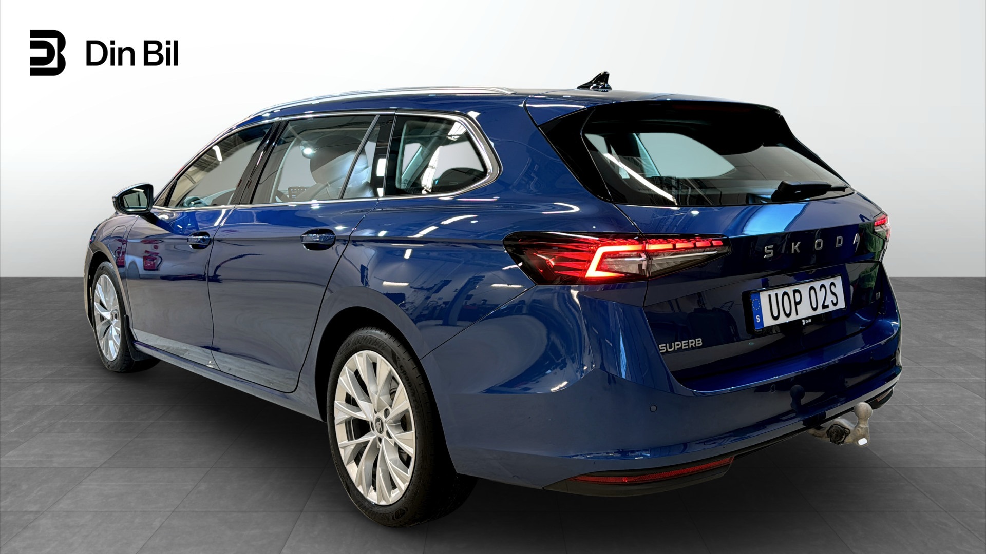 Skoda Superb Combi UOP02S