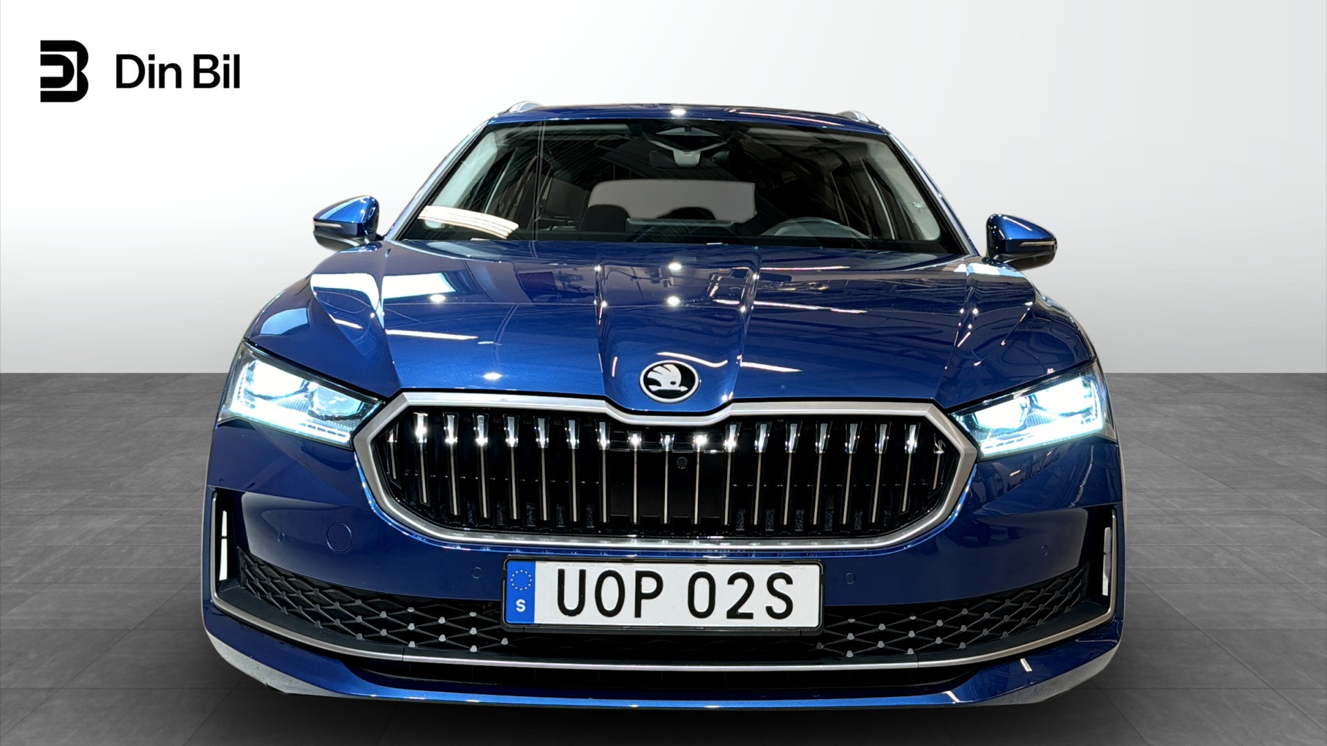 Skoda Superb Combi UOP02S