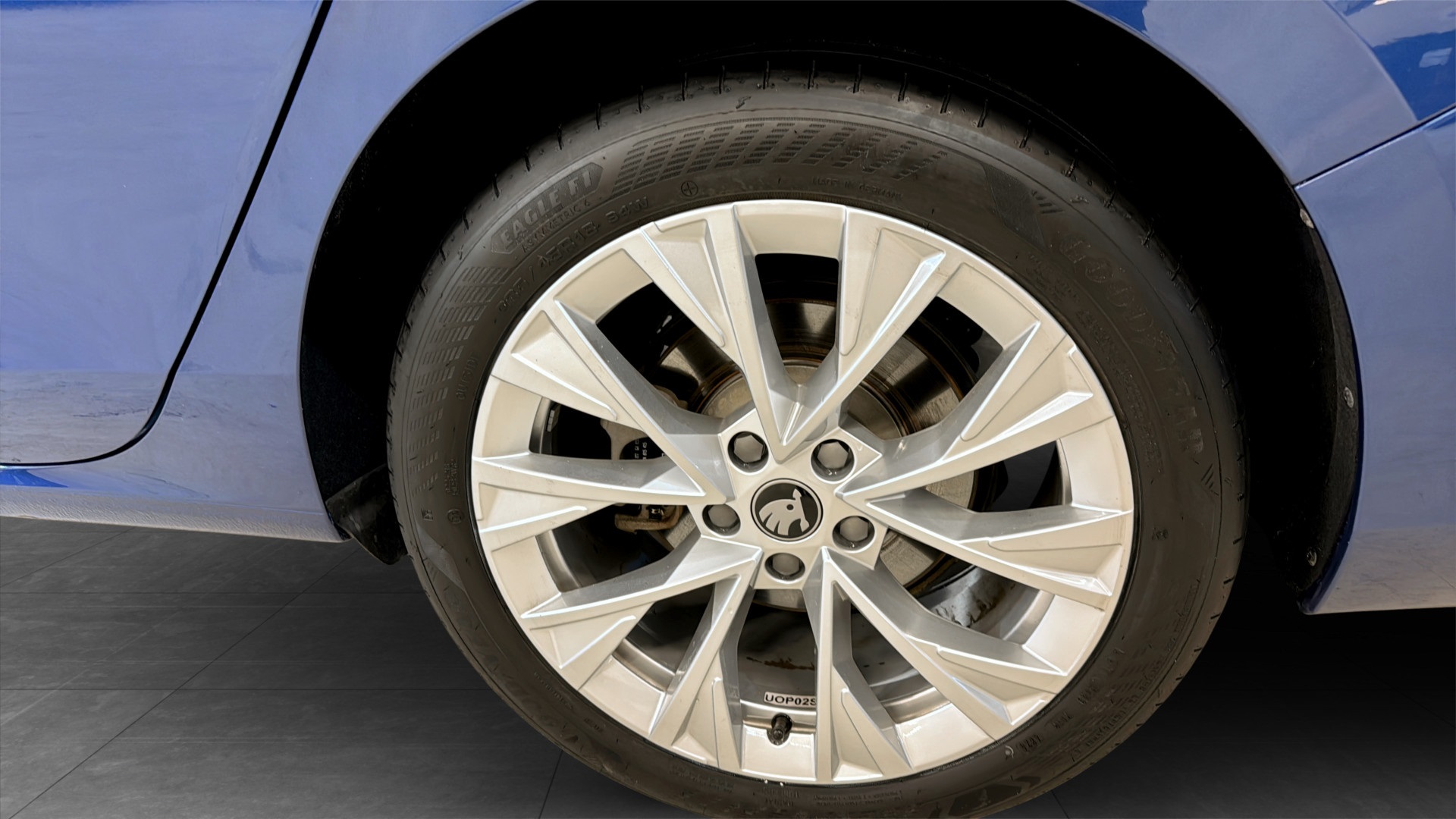 Skoda Superb Combi UOP02S