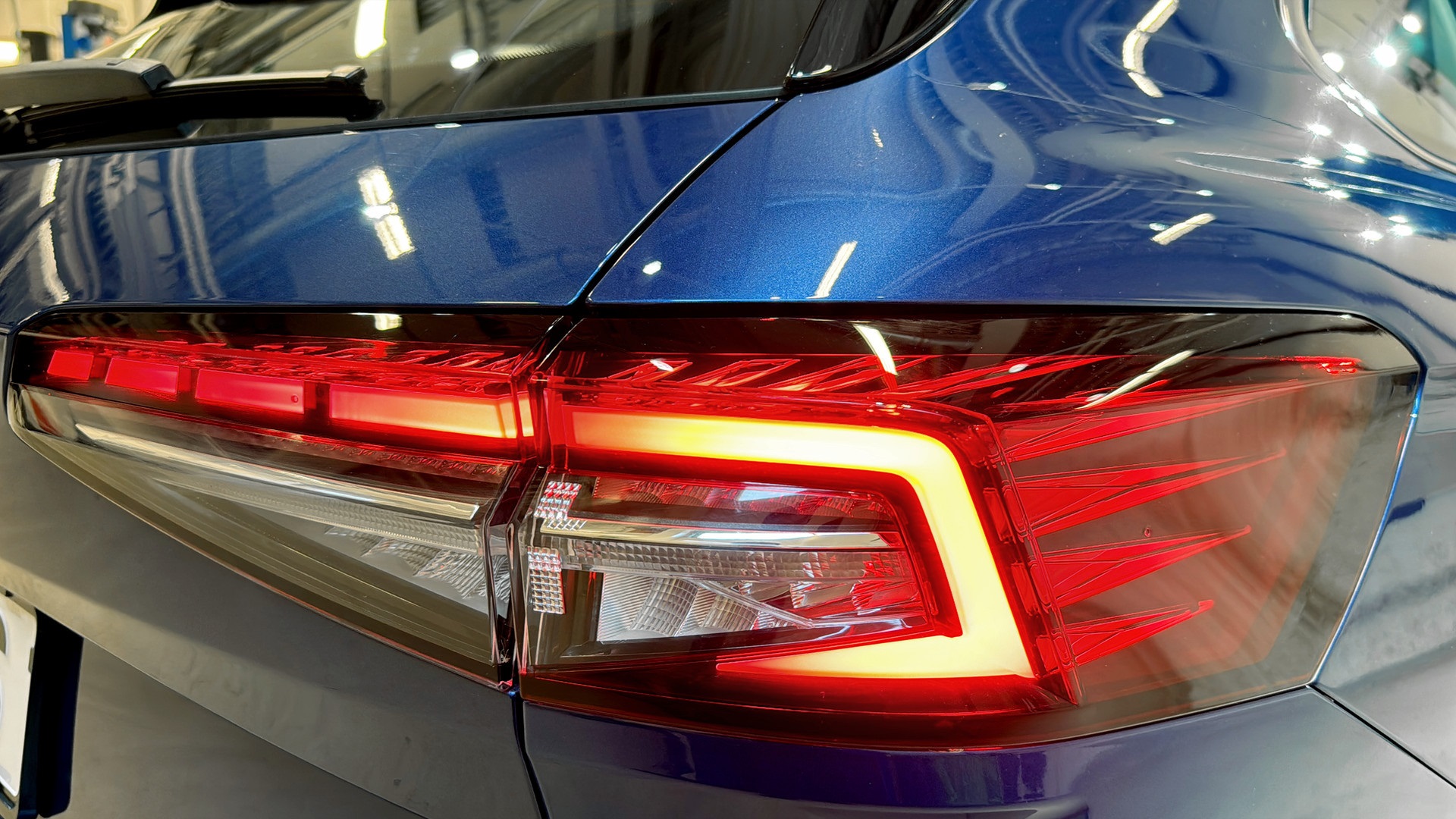 Skoda Superb Combi UOP02S