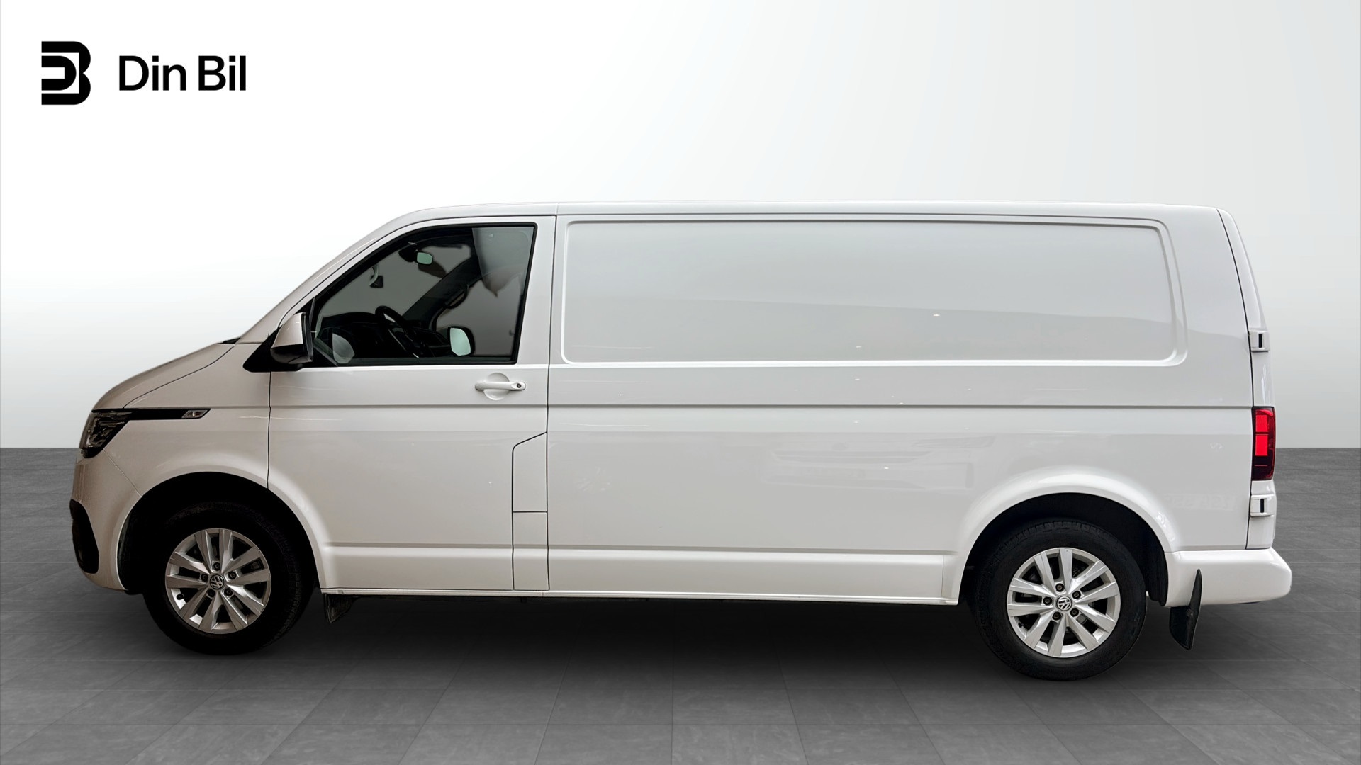 Volkswagen T6.1 Transporter lång hjulbas UOT77K