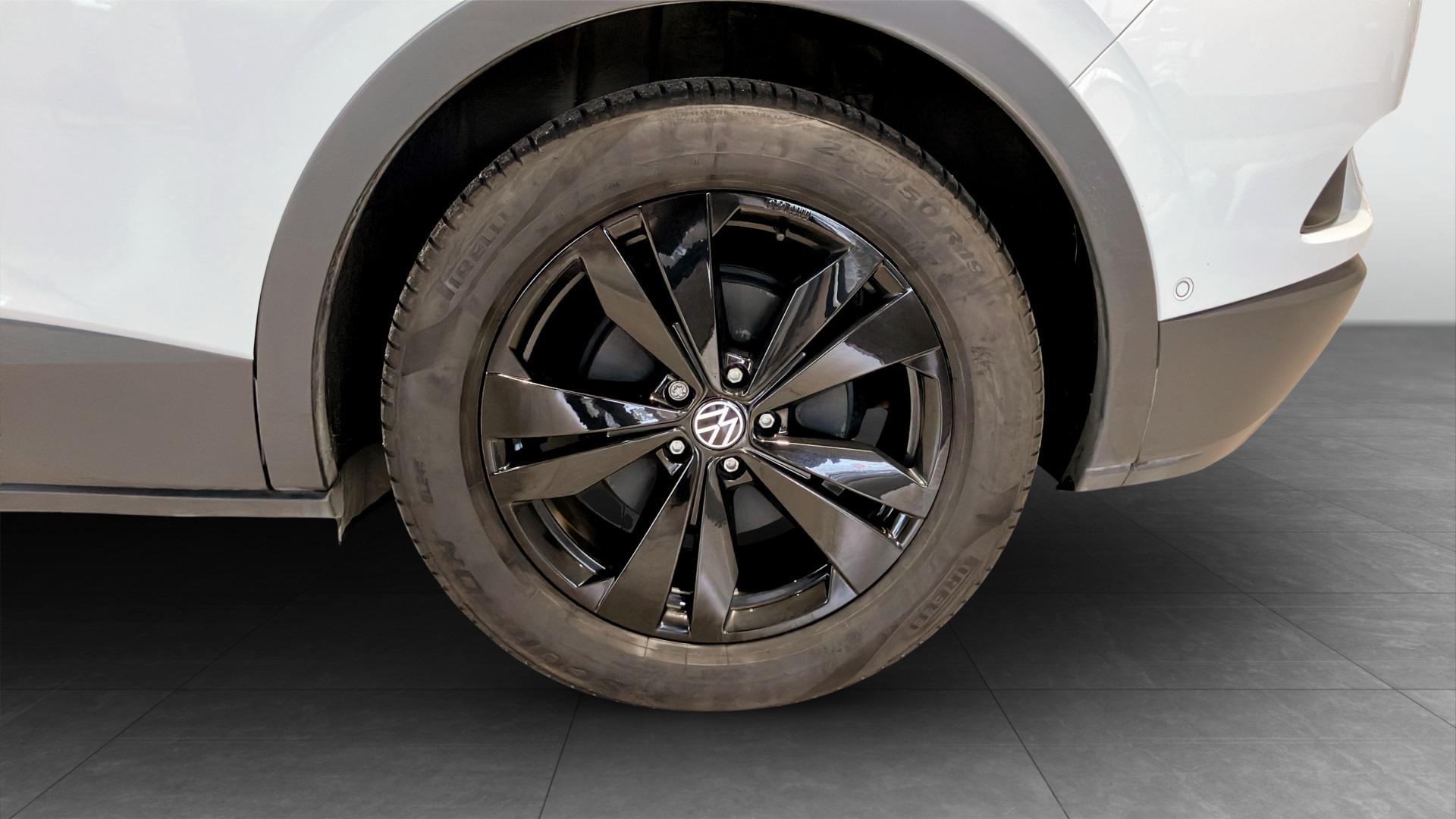 Volkswagen ID.4 UPJ09M
