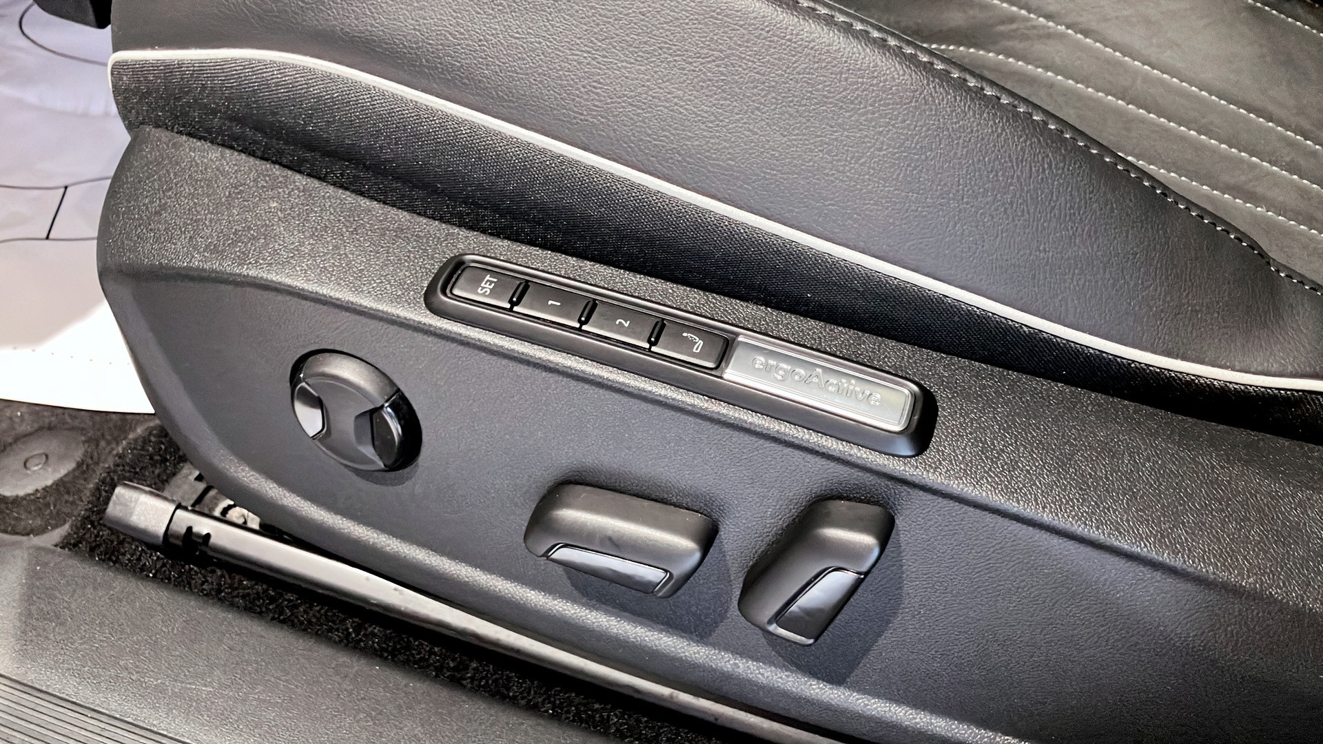 Volkswagen ID.4 UPJ09M