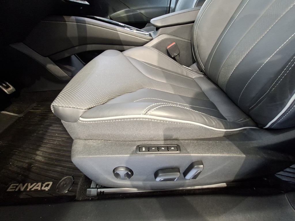 Skoda Enyaq URA89G