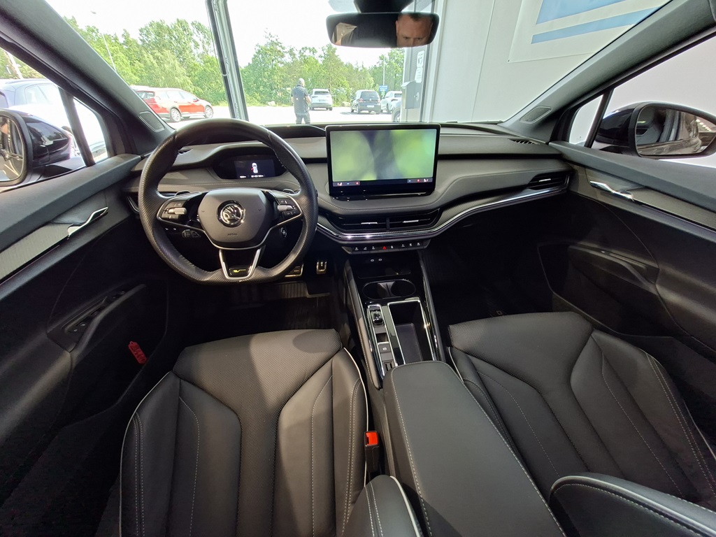 Skoda Enyaq URA89G