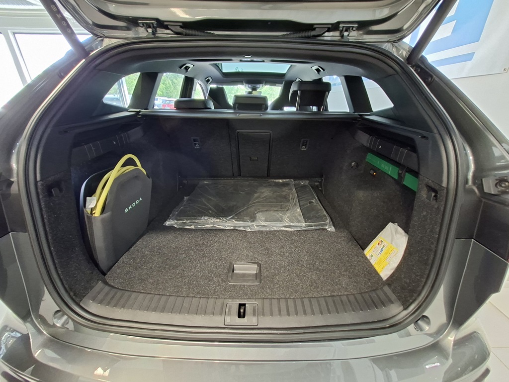 Skoda Enyaq URA89G