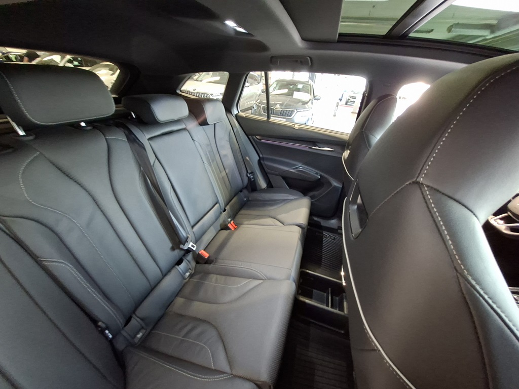 Skoda Enyaq URA89G