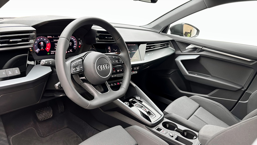 Audi A3 Sportback URB63J
