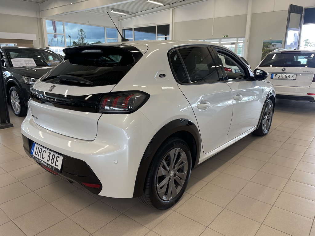 Peugeot e-208 URC38E