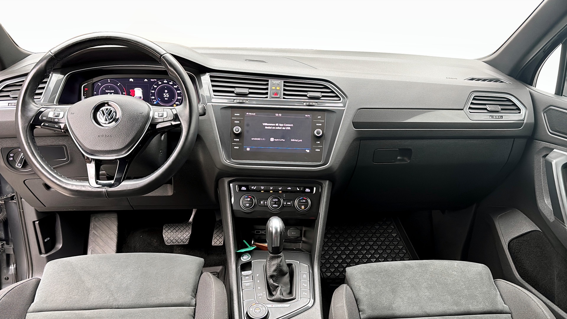 Volkswagen Tiguan URE87L