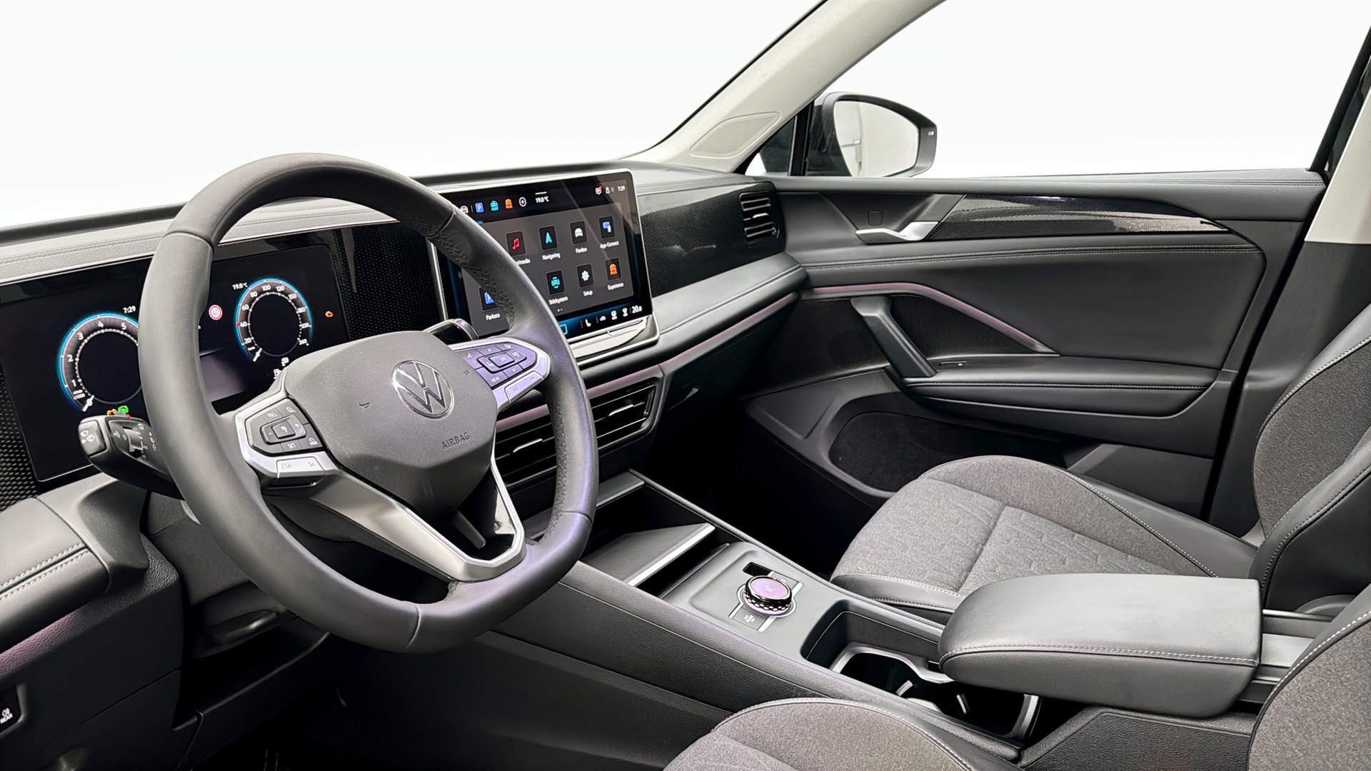 Volkswagen Tiguan URG26H