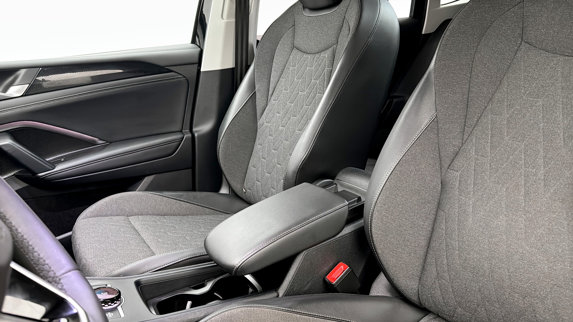 Volkswagen Tiguan URG26H