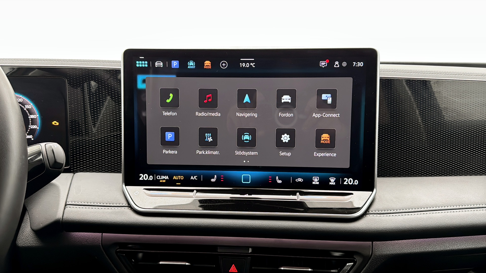 Volkswagen Tiguan URG26H
