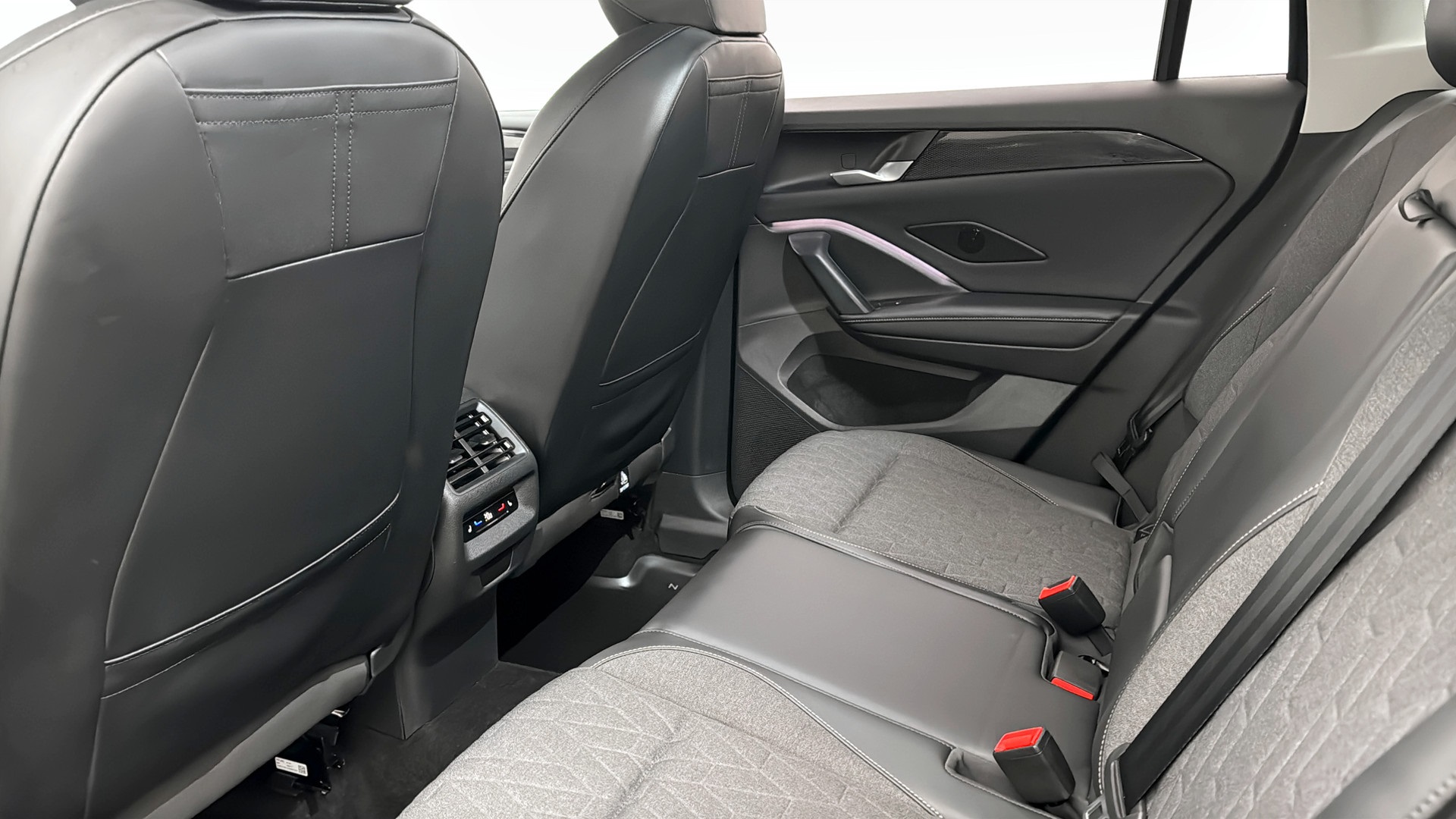 Volkswagen Tiguan URG26H
