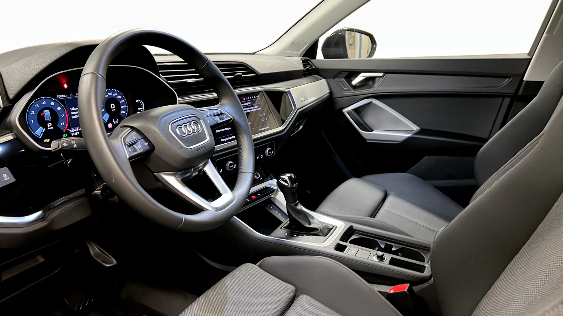 Audi Q3 URL09G