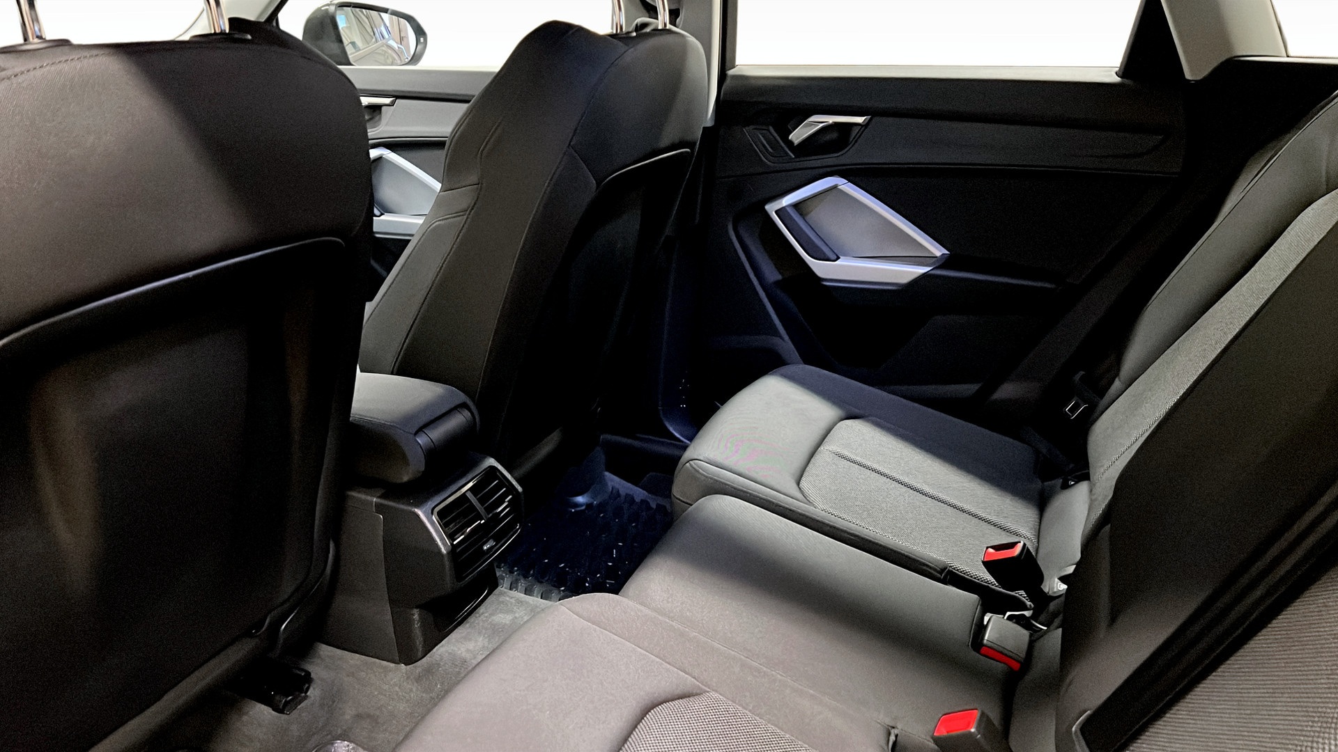Audi Q3 URL09G