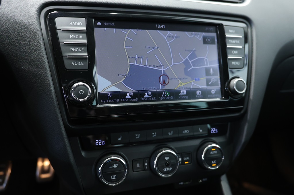 Skoda Octavia Combi URL941