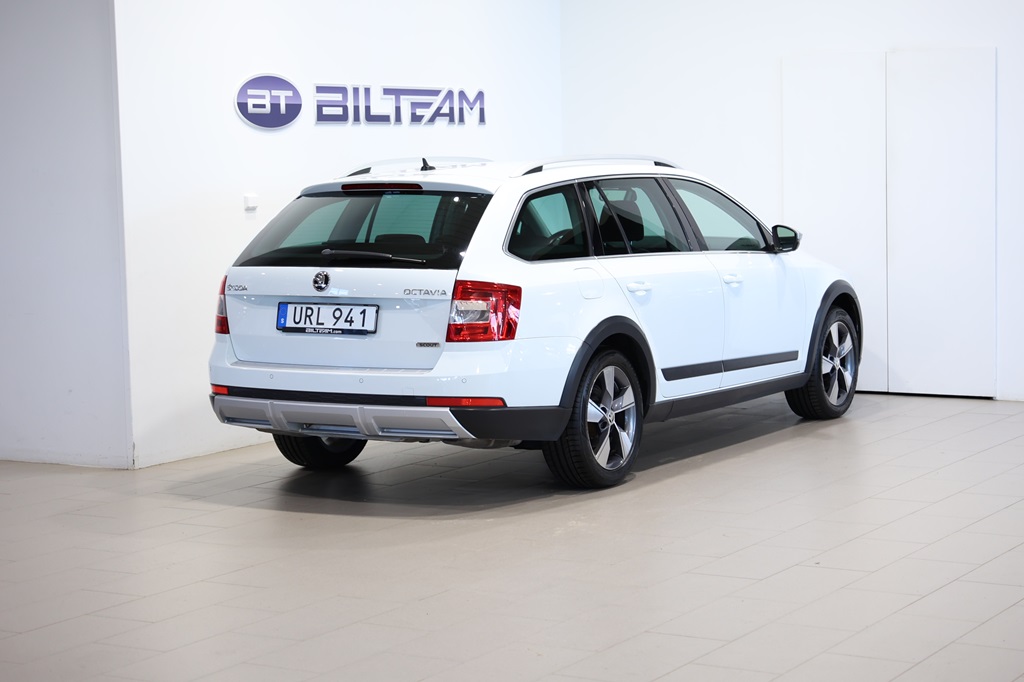 Skoda Octavia Combi URL941