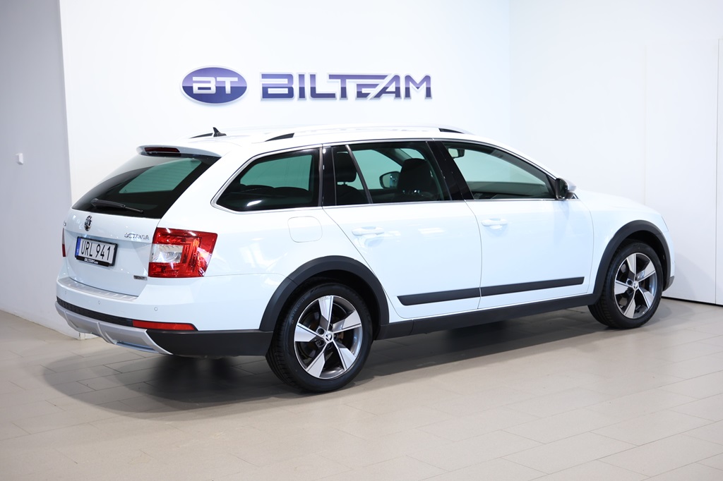 Skoda Octavia Combi URL941