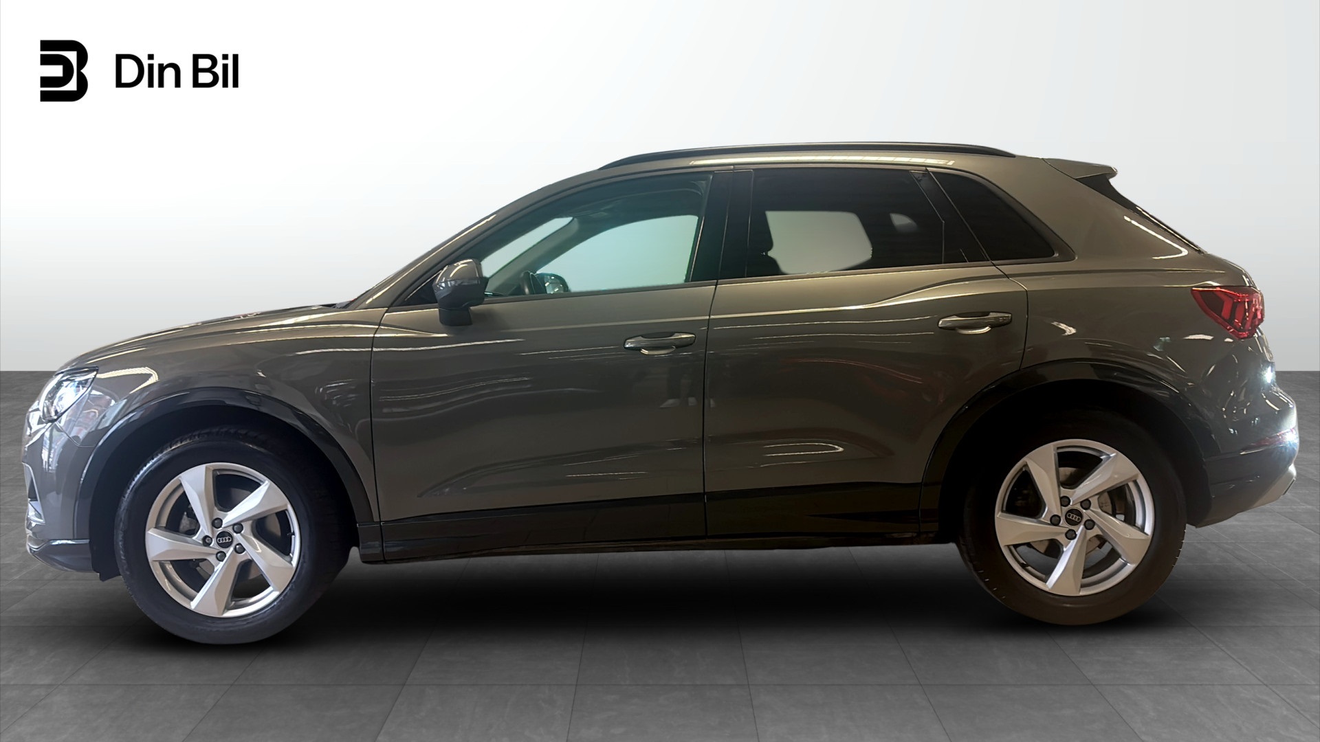 Audi Q3 UTA79F