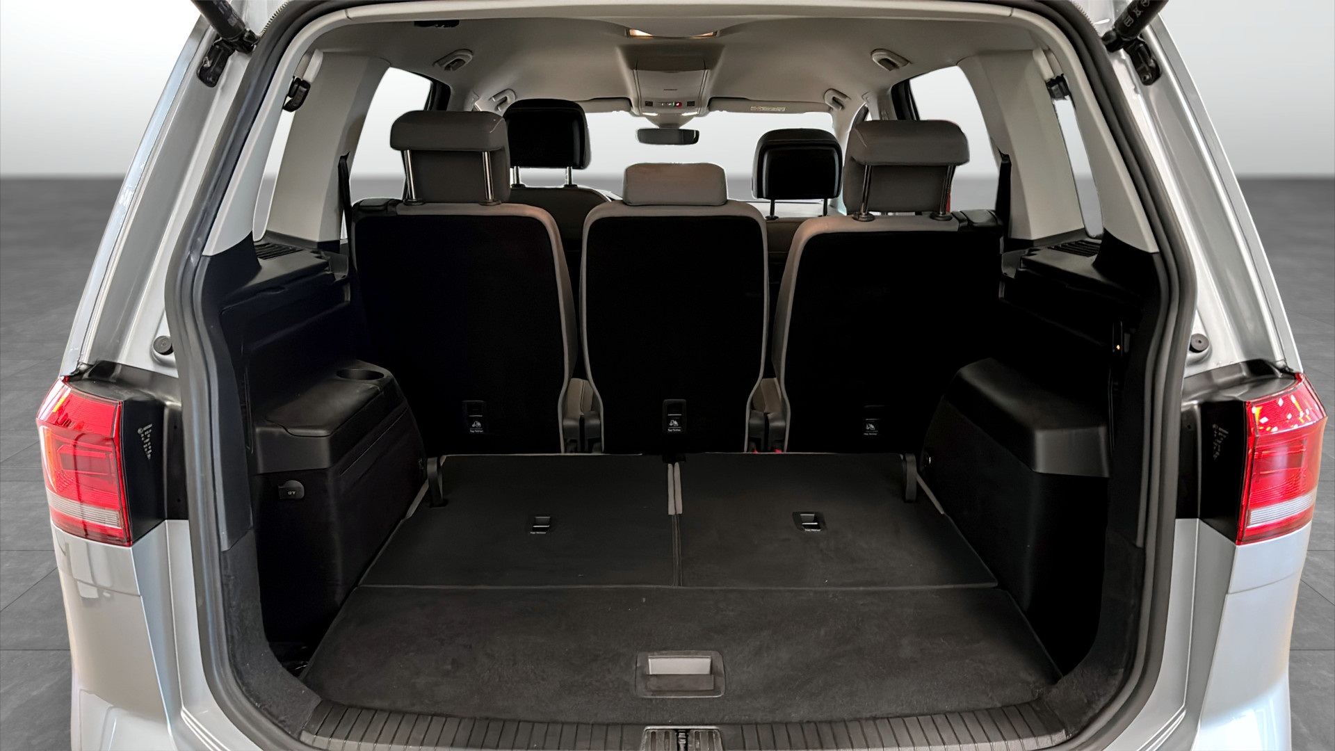 Volkswagen Touran UTG63S