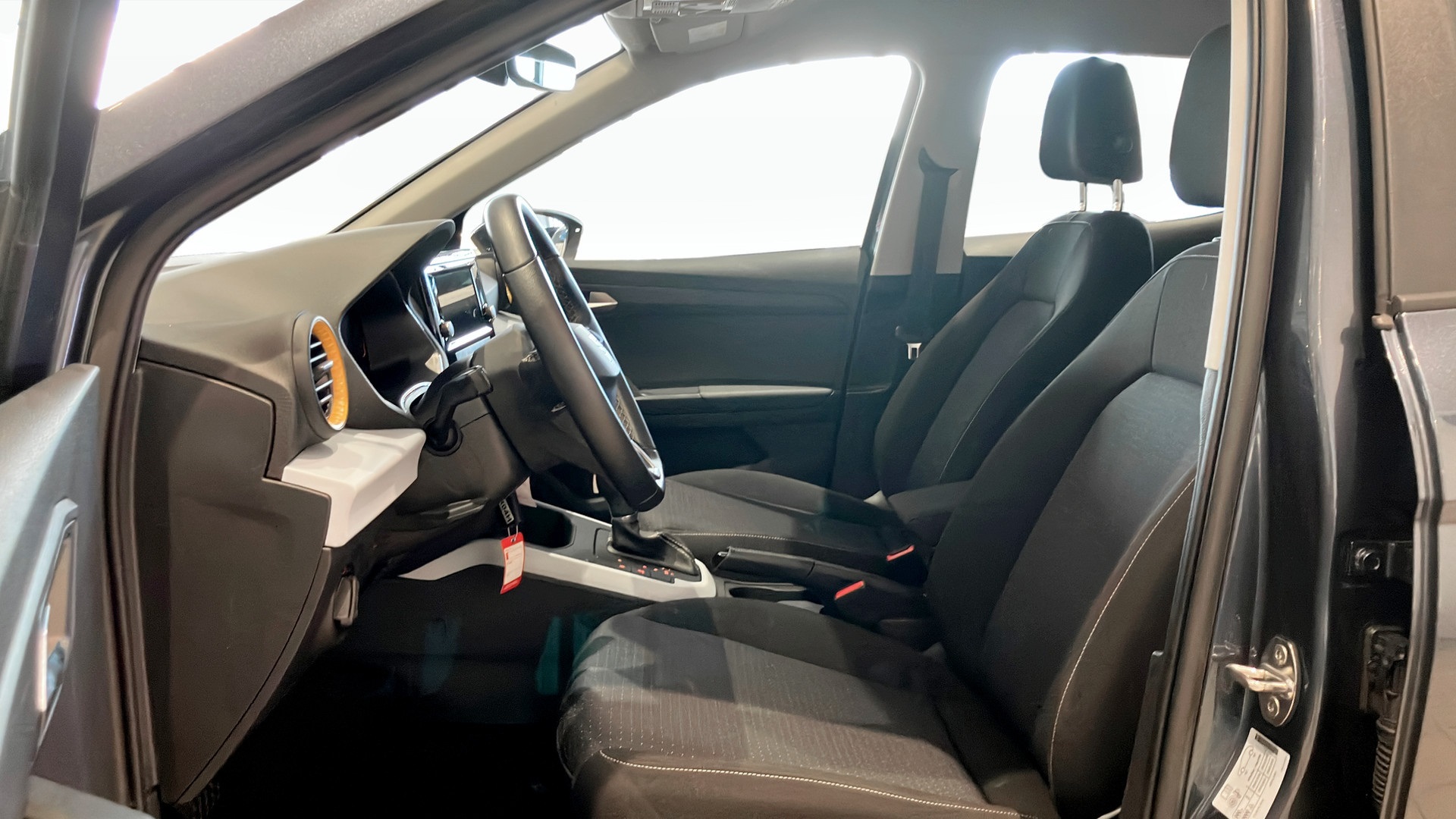 SEAT Arona UTR04H