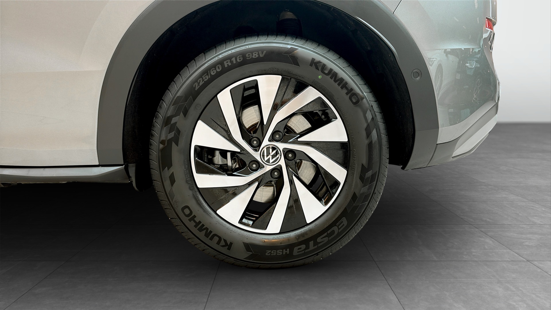 Volkswagen T-Roc UUF91P