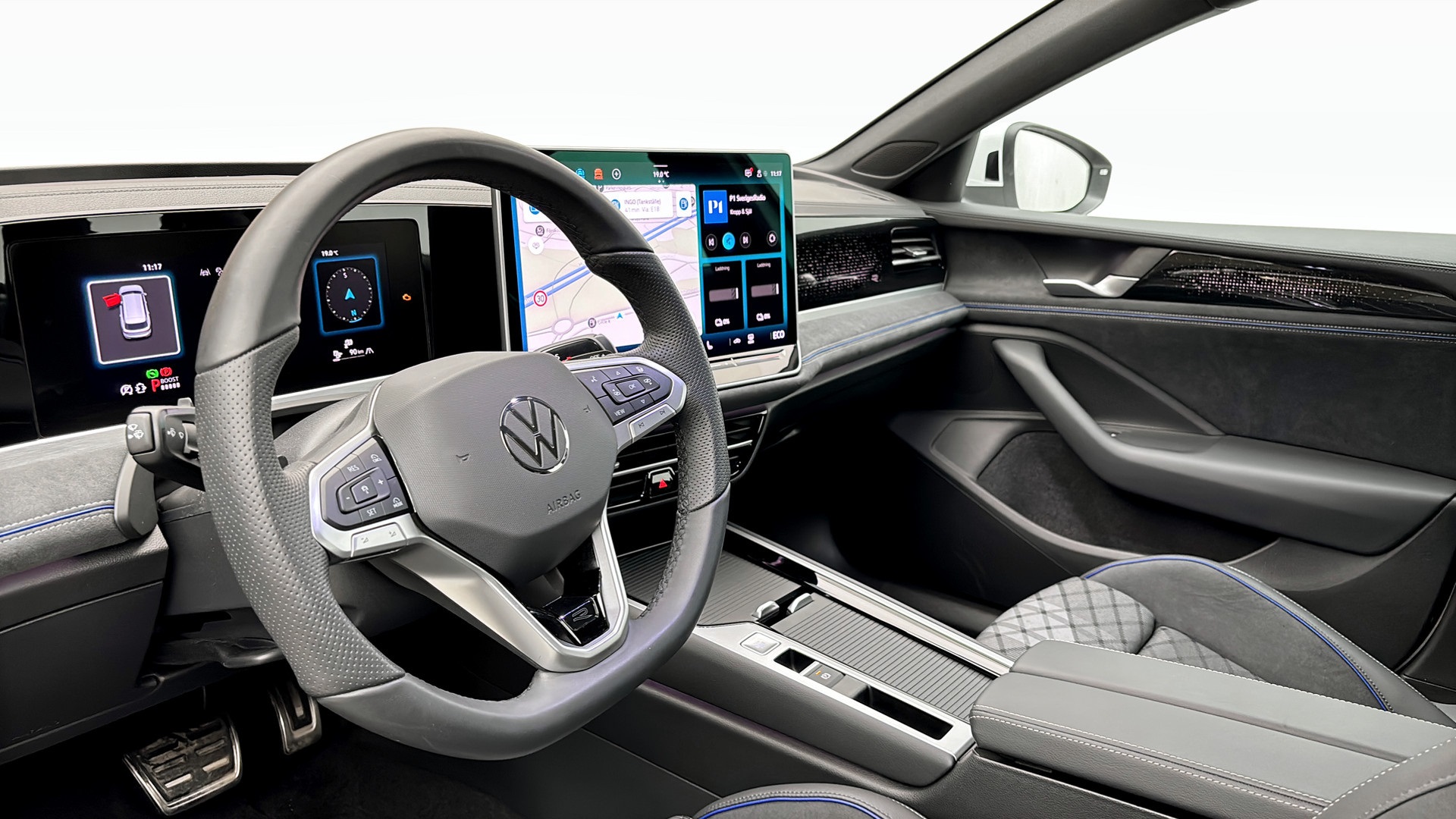 Volkswagen Passat UUH26P