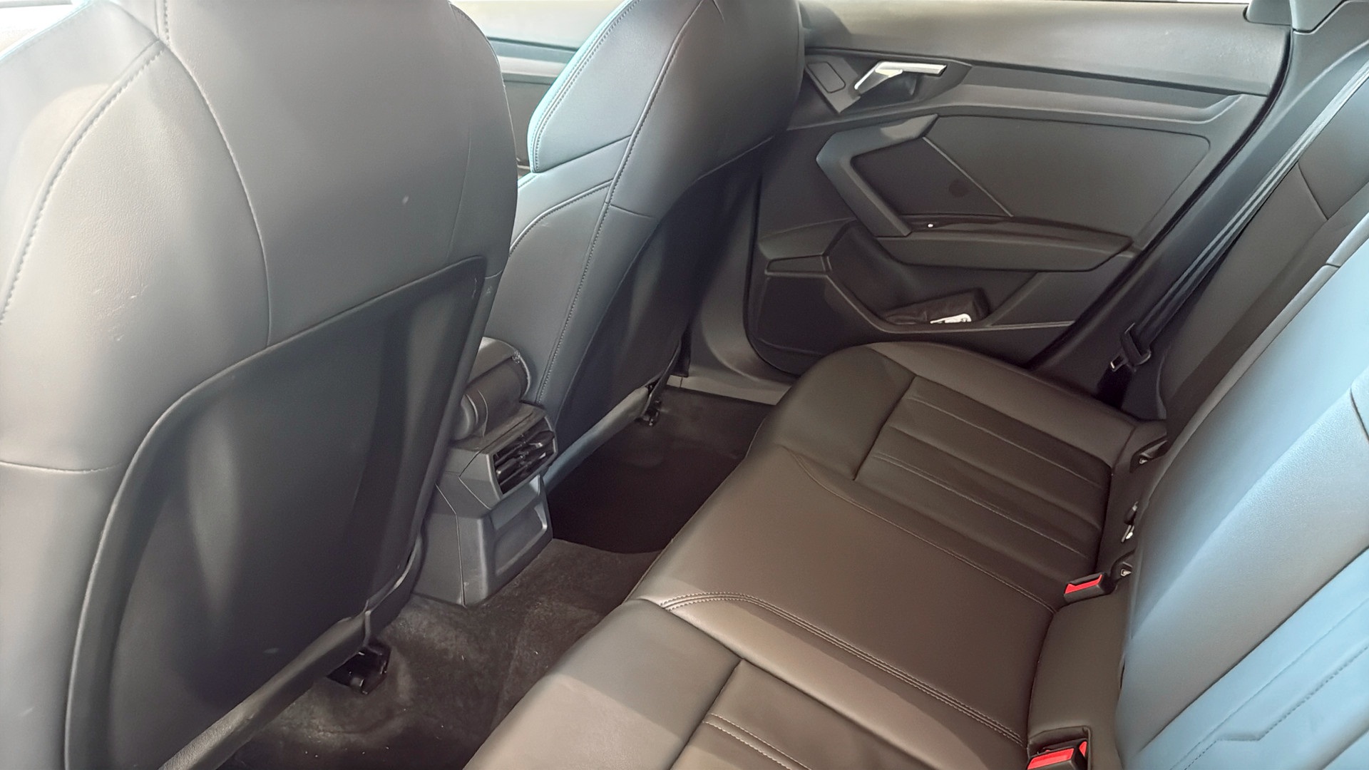 Audi A3 Sedan UUK08J
