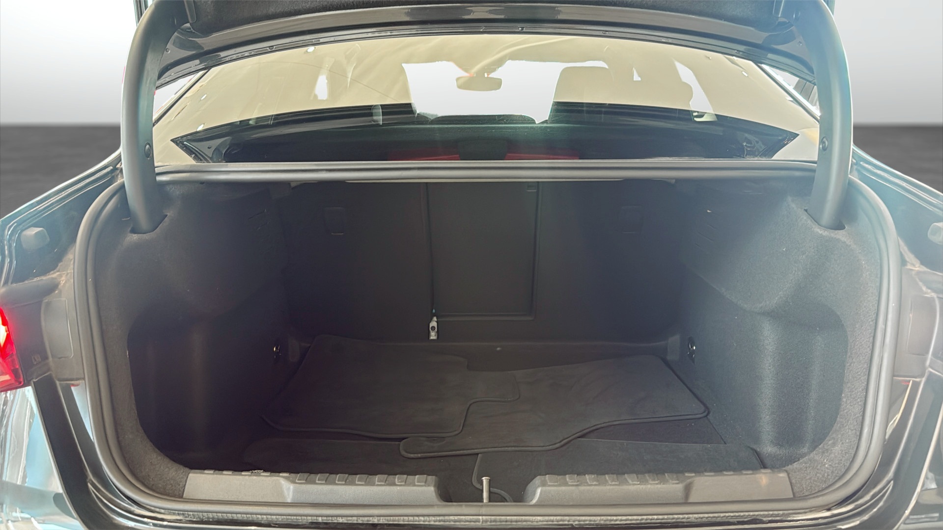 Audi A3 Sedan UUK08J