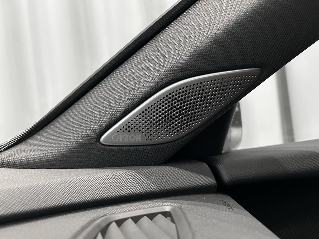 Skoda Superb Combi UWB20F