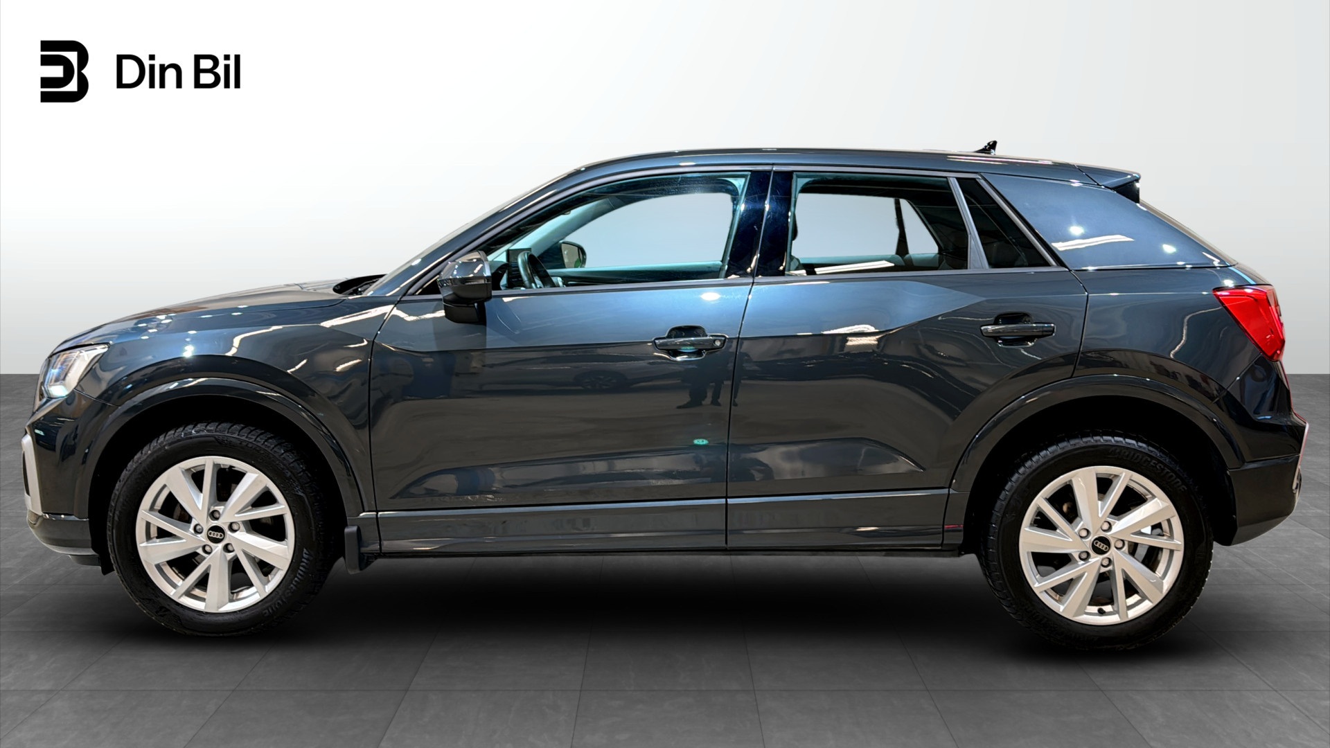 Audi Q2 UWB22P