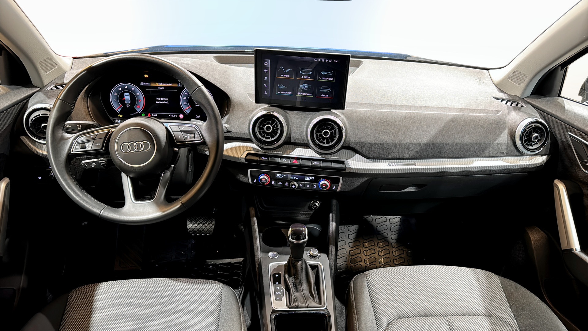 Audi Q2 UWB22P